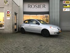 Hyundai Accent - 1.4i Dynamic zeer nette auto airco