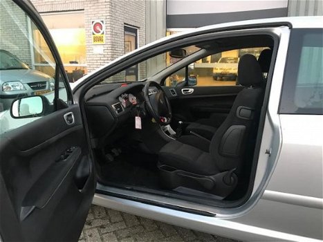 Peugeot 307 - 1.6-16V Premium zeer nette auto airco 85000 km - 1