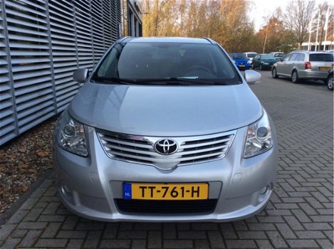 Toyota Avensis Wagon - 1.8 VVTi Business - 1