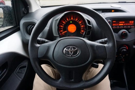 Toyota Aygo - 1.0 VVT-i x-now + Sportive Pakket - 1