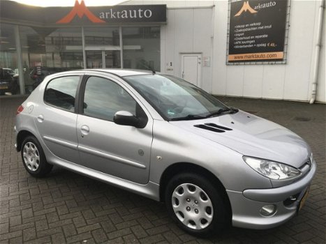 Peugeot 206 - 1.4 Génération Nieuwstaat Airco Bluetooth Usb - 1