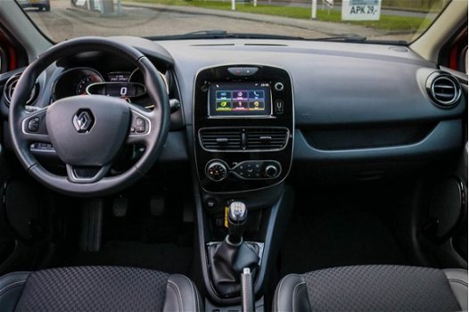 Renault Clio Estate - TCe 90 Intens | Fabrieksgarantie t/m 05-2023 of 100.000km - 1