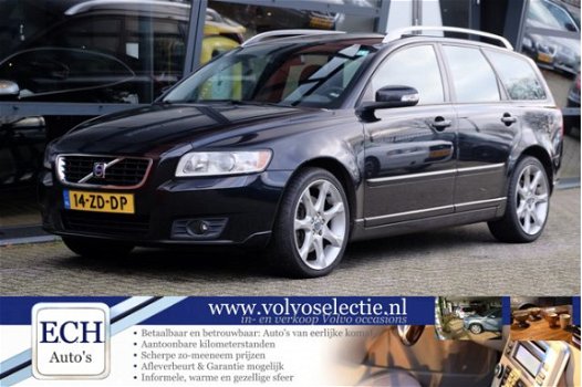 Volvo V50 - 2.4 D5 180 pk Automaat Edition II, Leer, 18 inch, Familiy Line - 1
