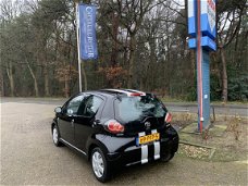 Toyota Aygo - 1.0 COMFORT NAVIGATOR AIRCO/NAVI INCL/GARANTIE/AFL.KOST