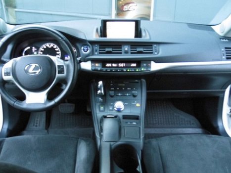 Lexus CT 200h - 1.8 Hybrid Business Edition aut. (navi, camera) - 1
