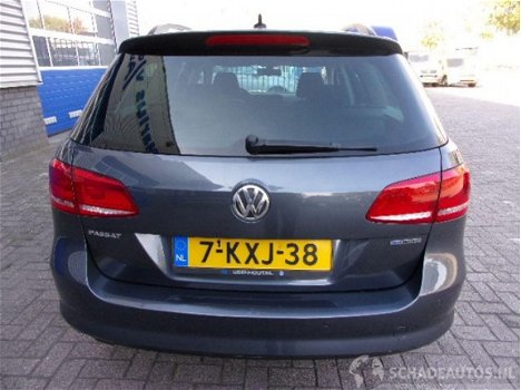 Volkswagen Passat - 1.6 TDI BLUEMOTION EX.EDITION - 1