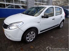 Dacia Sandero - 1.2 ANIVERSARE