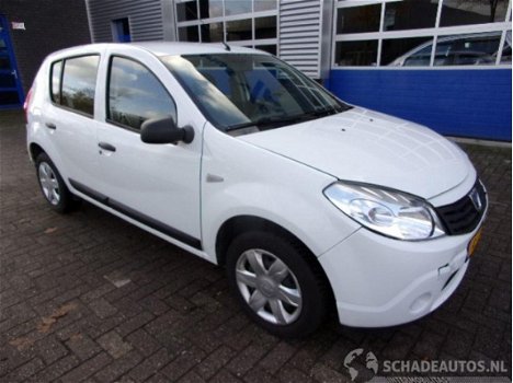 Dacia Sandero - 1.2 ANIVERSARE - 1