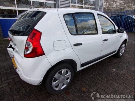 Dacia Sandero - 1.2 ANIVERSARE - 1