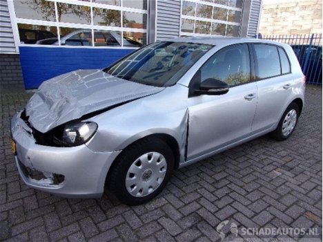 Volkswagen Golf - 1.2 TSI TRENDLINE BLUEMOTION - 1