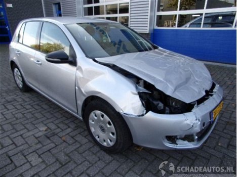 Volkswagen Golf - 1.2 TSI TRENDLINE BLUEMOTION - 1