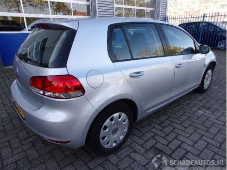 Volkswagen Golf - 1.2 TSI TRENDLINE BLUEMOTION - 1