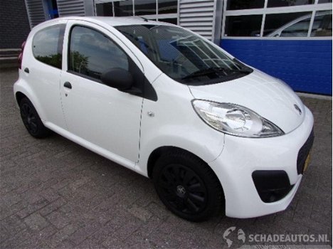 Peugeot 107 - 1.0 ACCESS ACCENT - 1