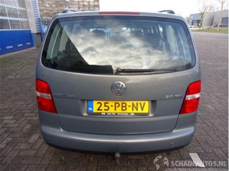 Volkswagen Touran - 2.0 16V FSI TRENDLINE - 1