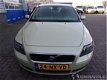 Volvo S40 - 2.0 D ELITE - 1 - Thumbnail