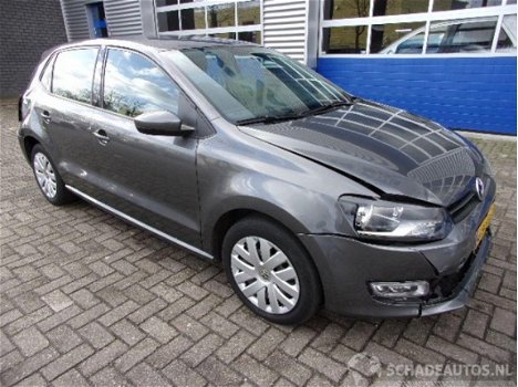 Volkswagen Polo - 1.4 16V HIGHLINE - 1