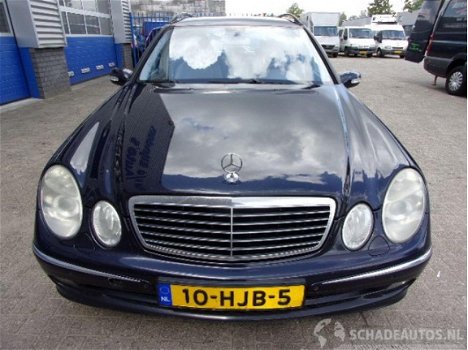 Mercedes-Benz E-klasse - 220 CDI AVANTGARDE 7 PERSOONS - 1