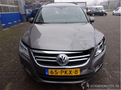 Volkswagen Tiguan - 1.4 TSI COMFORT & DESIGN - 1