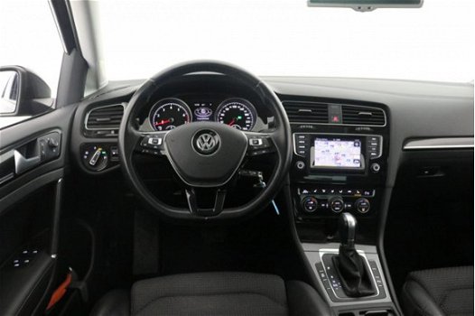 Volkswagen Golf - 1.4 TSI 150 PK DSG Business Edition Panoramadak/ Clima / Navi / 17 inch - 1