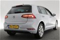 Volkswagen Golf - 1.0 TSI Comfortline Airco / Metallic / Navi - 1 - Thumbnail