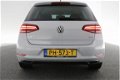 Volkswagen Golf - 1.0 TSI Comfortline Airco / Metallic / Navi - 1 - Thumbnail