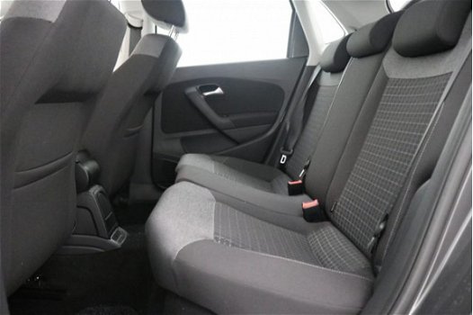 Volkswagen Polo - 1.2 TSI 90 PK Comfortline AIRCO / CRUISE / TREKHAAK - 1