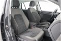 Volkswagen Golf - 1.2 TSI 110 PK Highline NAVI / CAMERA / CLIMA / CRUISE - 1 - Thumbnail