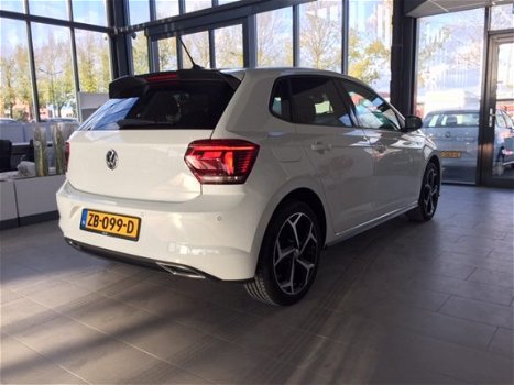 Volkswagen Polo - 1.0 TSI 95pk R-Line Comfortline | Navigatie | 17inch | R-line | App connect | Lich - 1