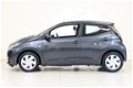 Toyota Aygo - 1.0 VVT-i x-play NAVIGATIE + CAMERA - 1 - Thumbnail