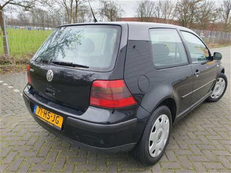 Volkswagen Golf - 1.4-16V - 126.000KM - AIRCO - NIEUWE APK - 1