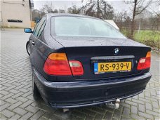 BMW 3-serie - 318i Executive - XENON - PDC - NIEUWE APK