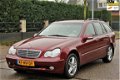 Mercedes-Benz C-klasse Combi - 200 K. Elegance AUTOMAAT, CLIMA, ZEER NETTE AUTO, NAP, NL AUTO - 1 - Thumbnail