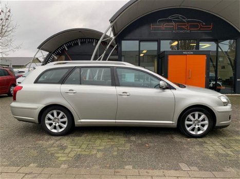 Toyota Avensis Wagon - 2.0 VVTi Luna 100% Dealer Onderhouden - 1