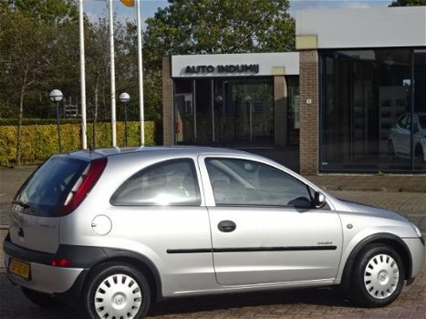 Opel Corsa - 1.2 16V Comfort Automaat, bj.2002, grijs metallic, NAP uitdraai met 138357 km.en APK to - 1