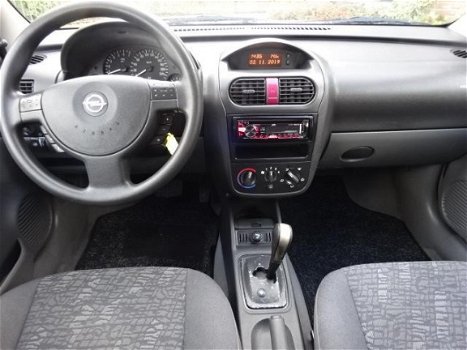 Opel Corsa - 1.2 16V Comfort Automaat, bj.2002, grijs metallic, NAP uitdraai met 138357 km.en APK to - 1