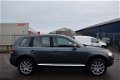 Volkswagen Touareg - 5.0 V10 TDI | Youngtimer | Automaat | NAP + APK 7-2020 - 1 - Thumbnail