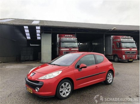 Peugeot 207 - 1.4i 16v 88pk xs 3drs - airco - 123.503km nap - lmv - cv op afstandbed - 1