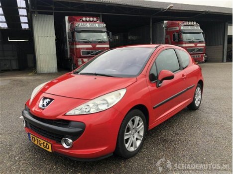 Peugeot 207 - 1.4i 16v 88pk xs 3drs - airco - 123.503km nap - lmv - cv op afstandbed - 1