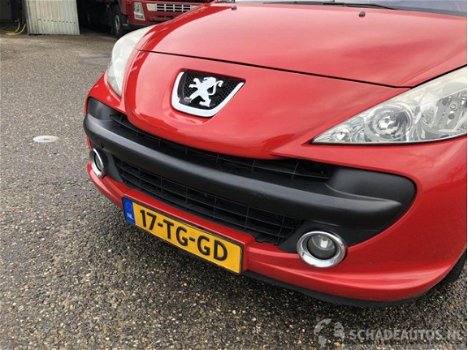 Peugeot 207 - 1.4i 16v 88pk xs 3drs - airco - 123.503km nap - lmv - cv op afstandbed - 1