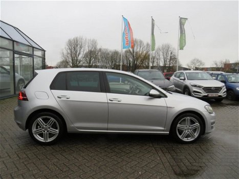 Volkswagen Golf - 1.6 TDI Highline BlueMotion /1STE EIG/XENON/LED/NAVI/AIRCO/PDC - 1