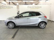 Mazda 2 - 2 1.3i 16 V 84 pk Ts plus