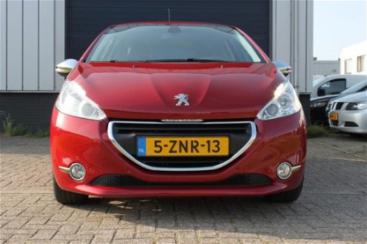 Peugeot 208 - Allure 1.6 VTI GT-Line - 1