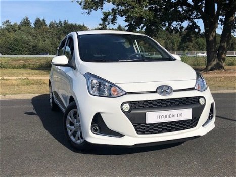 Hyundai i10 - 1.0i Premium | Airco | Cruise Control | Bluetooth | Navigatie | - 1