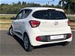 Hyundai i10 - 1.0i Premium | Airco | Cruise Control | Bluetooth | Navigatie | - 1 - Thumbnail