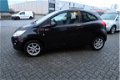 Ford Ka - 1.2 Comfort start/stop Airco Sportvelgen 97.847 km met NAP kleur Zwart NL-auto - 1 - Thumbnail