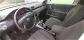 Volkswagen Passat - 1.6 FSI 85KW 2005 Grijs CLIMA*APK 2021 - 1 - Thumbnail