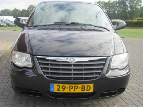 Chrysler Voyager - 2.8 CRD SE Luxe 6 persoons Airco, cruise , Automaat (occasion) - 1