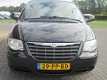 Chrysler Voyager - 2.8 CRD SE Luxe 6 persoons Airco, cruise , Automaat (occasion) - 1 - Thumbnail