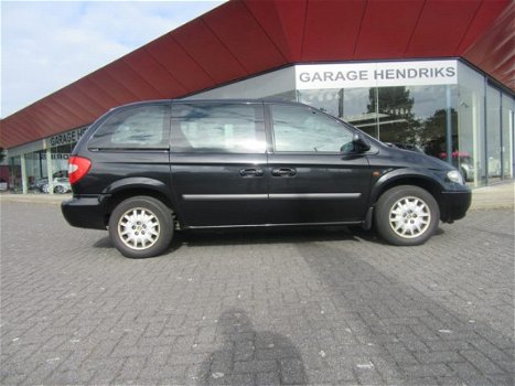 Chrysler Voyager - 2.8 CRD SE Luxe 6 persoons Airco, cruise , Automaat (occasion) - 1