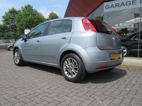 Fiat Grande Punto - 1.2i Dynamic 5 deurs. Airco, cruise (occasion) - 1